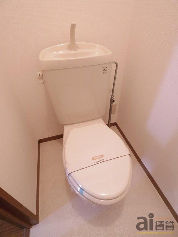 トイレ　※同仕様写真