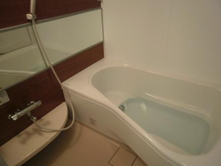 バス・シャワールーム　追炊き・浴室乾燥機能付