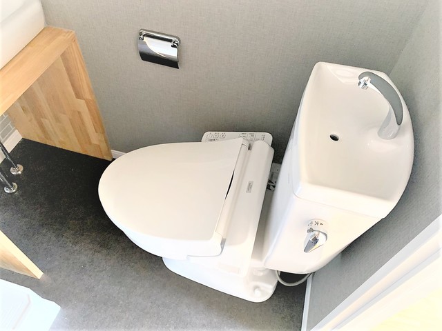 トイレ　別棟の参考写真です