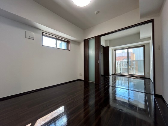 居室・リビング　※別部屋の写真です