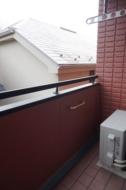 バルコニー　※室内写真は別号室の写真です。