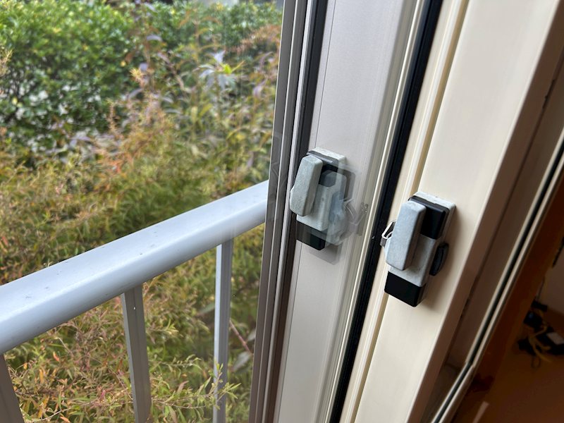 バルコニー　二重サッシ