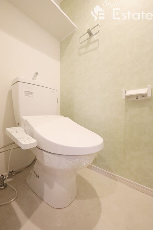 トイレ　温水洗浄便座