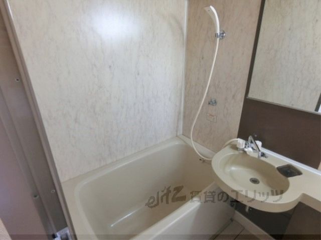 バス・シャワールーム　風呂