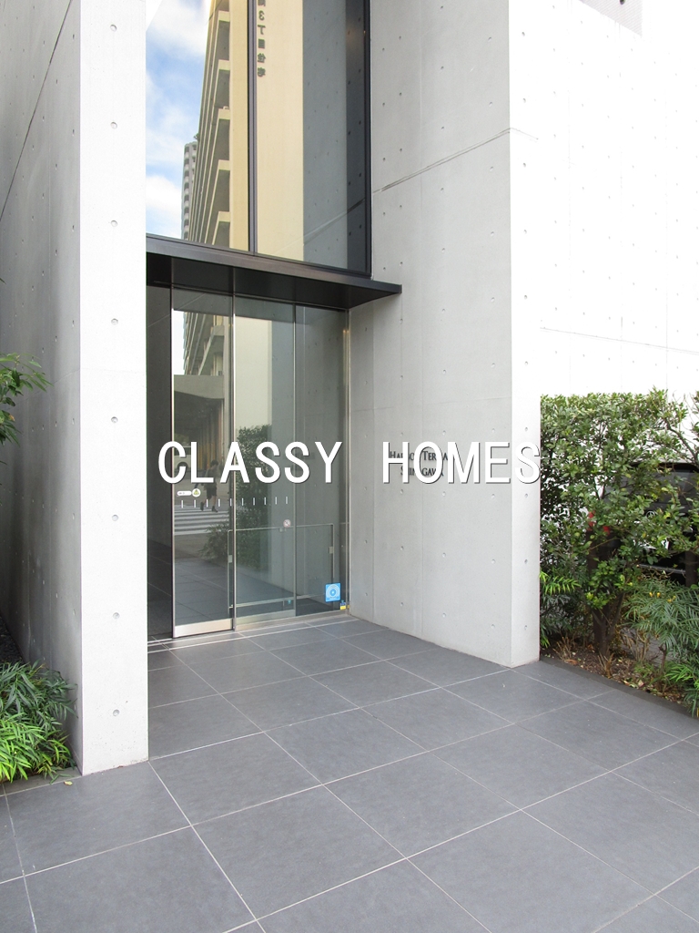 エントランス　2015年竣工 ハーバテラス品川：エントランス