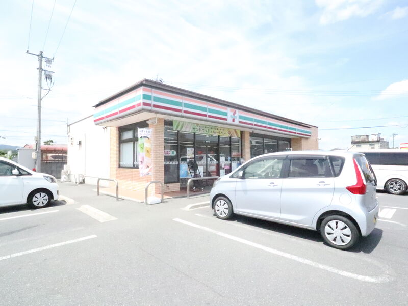 コンビニ　セブンイレブン　真備川辺店（コンビニ）まで418m