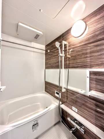 バス・シャワールーム　※別部屋参考写真