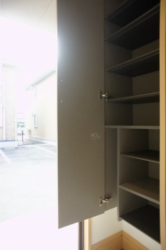 収納　図面と現状に相違がある場合には現状を優先