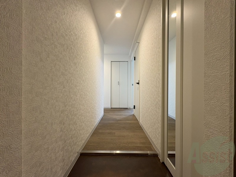 玄関　玄関から見た景色はこちらです。イメージできますか。