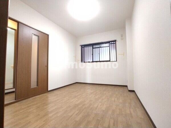 居室・リビング　おしゃれな居間です