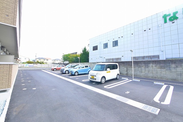 駐車場　駐車スペースもあります