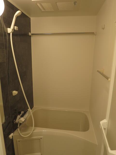 バス・シャワールーム　?