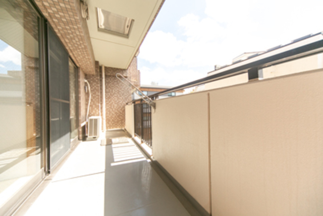 バルコニー　※写真は同タイプ住戸です。