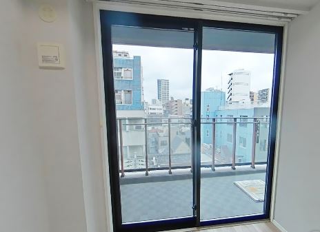 バルコニー　バルコニー付きです