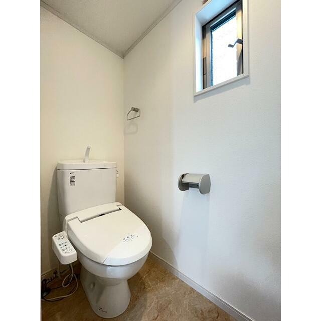 トイレ　※同仕様写真