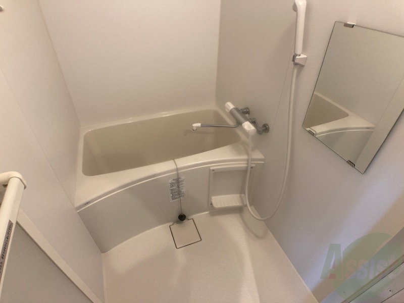 バス・シャワールーム　お風呂です！一日の疲れを癒してくださいね！