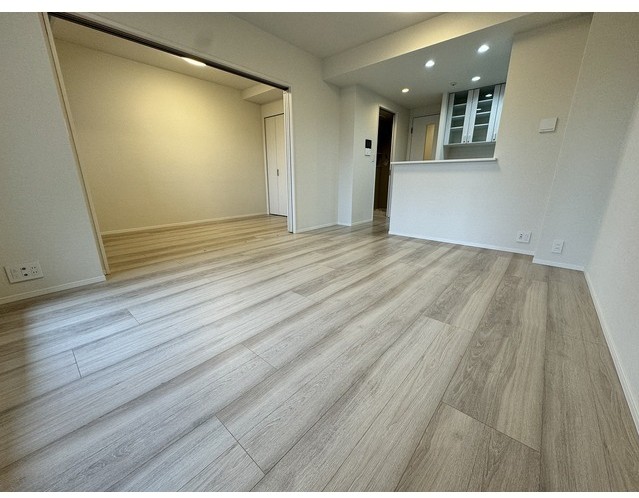 居室・リビング　使いやすい形の為、レイアウトを楽しめます♪