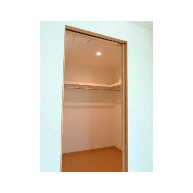 収納　ウォークインクローゼット