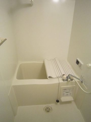 バス・シャワールーム　浴室乾燥追焚付きバス