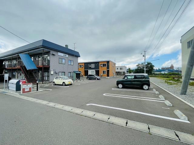 駐車場　駐車場