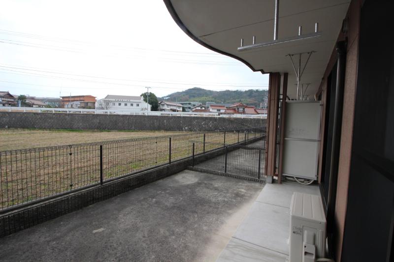 バルコニー　専用庭