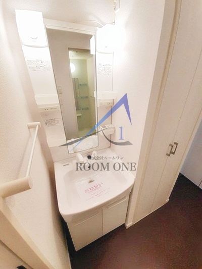 洗面設備　洗面台です。