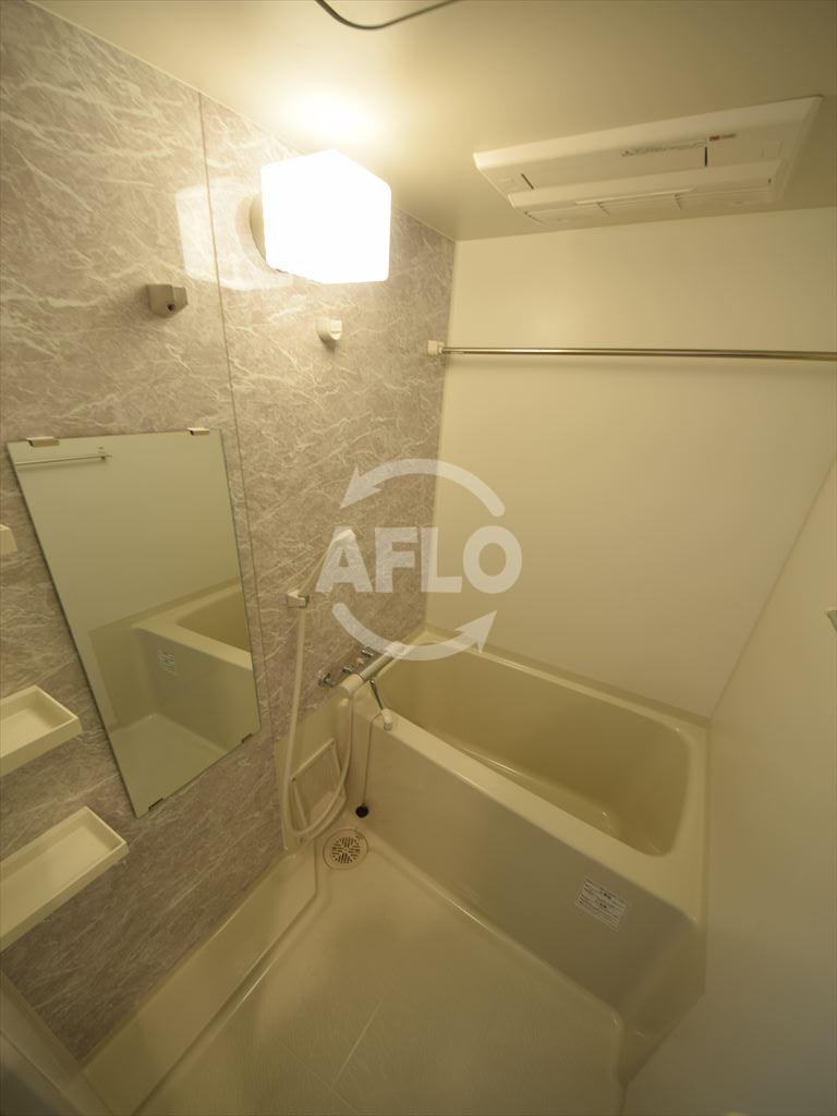 バス・シャワールーム　サムティ阿波座ベルシア　浴室換気乾燥暖房機付バスルーム