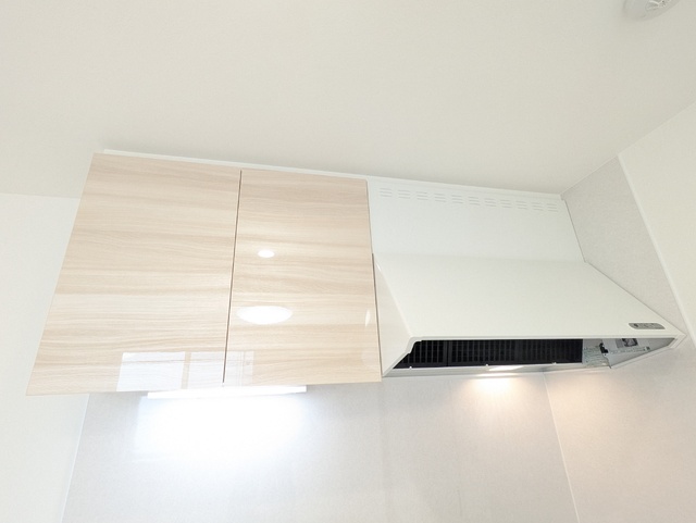 キッチン　吊り戸・レンジフード