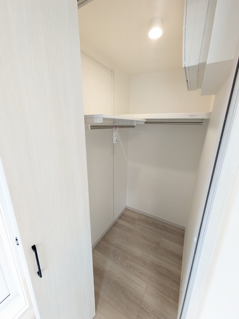 収納　ウォークインクローゼット