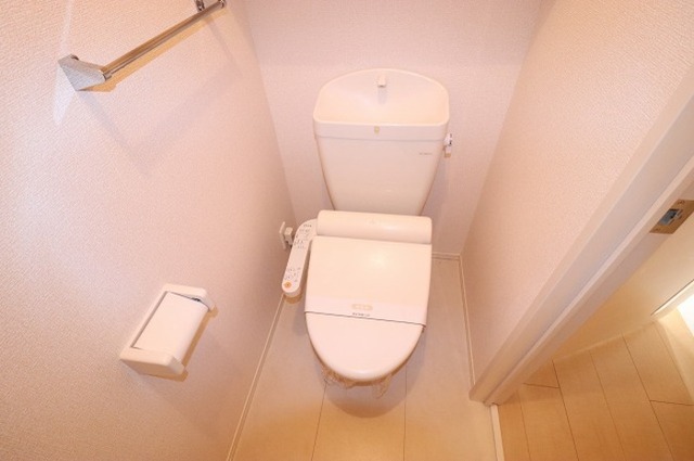 トイレ　トイレ　温水洗浄暖房便座