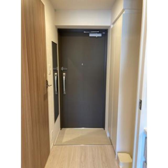 玄関　※写真は同タイプ住戸です。