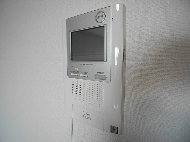 セキュリティ　モニターフォン付きで快適です☆