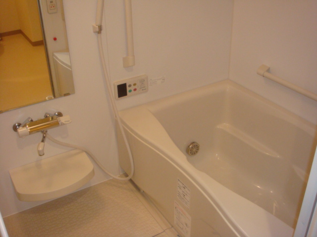 バス・シャワールーム　お風呂で日々の疲れを落としましょう