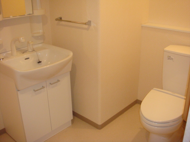 トイレ　ゆったりとした空間のトイレです