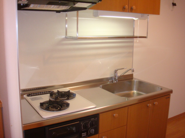 キッチン　コンパクトなキッチンで掃除もラクラク