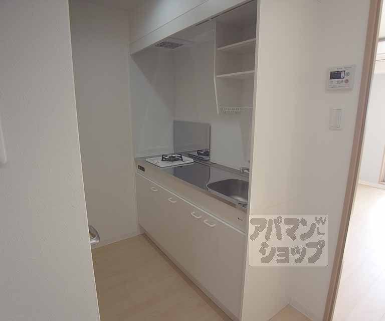 キッチン　広めのキッチンです。