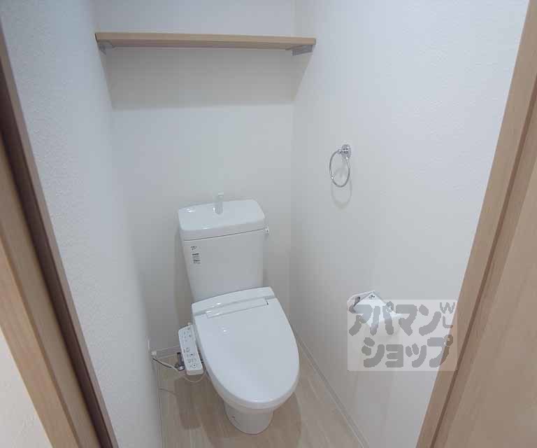 トイレ　ウォシュレット付き！