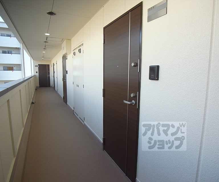 その他設備　玄関ドアです。