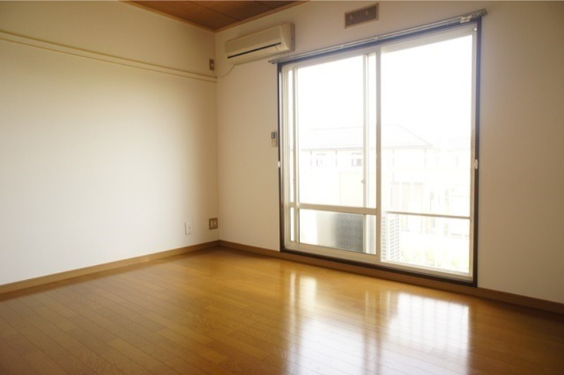 居室・リビング　図面と現状に相違がある場合には現状を優先