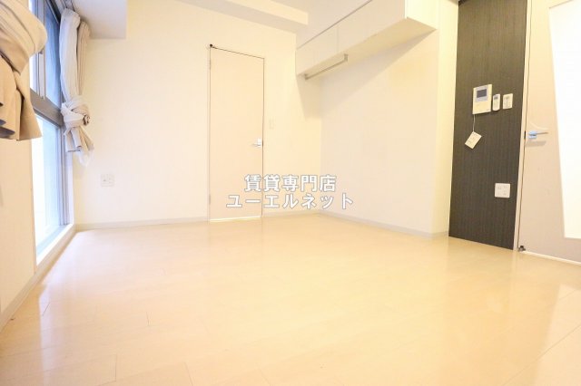 居室・リビング　ゆったりとくつろげる、落ち着きのある居室空間です