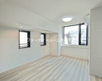 居室・リビング　別号室参考写真