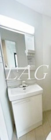 洗面設備　独立洗面台です。