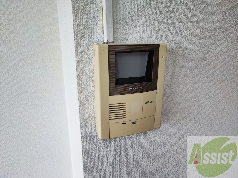 セキュリティ　ＴＶモニター付インターホンです。来客者の顔が見えるので安心！