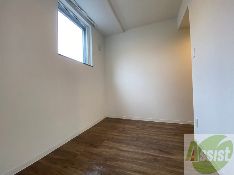 その他部屋・スペース　洋室の家具の配置を考えてみるのも楽しいですよ。