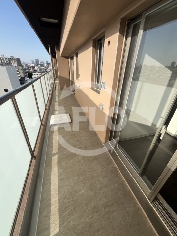 バルコニー　シャルールメゾン桃谷　バルコニー