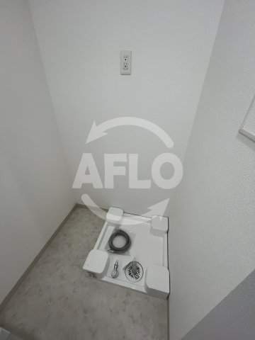 その他設備　シャルールメゾン桃谷　洗濯パン