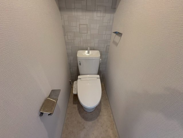 トイレ　エスリード大曽根プレシャス