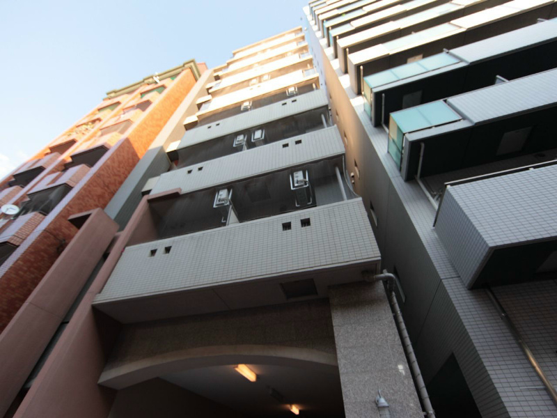 建物外観　外観　オートロック　防犯カメラ