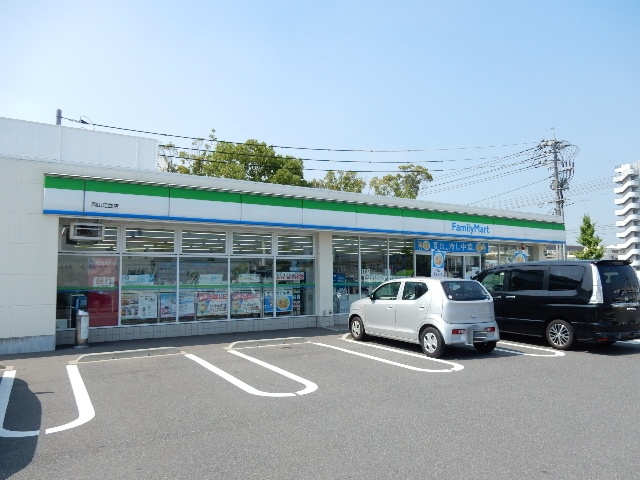 コンビニ　ファミリーマート岡山江並店（コンビニ）まで581m