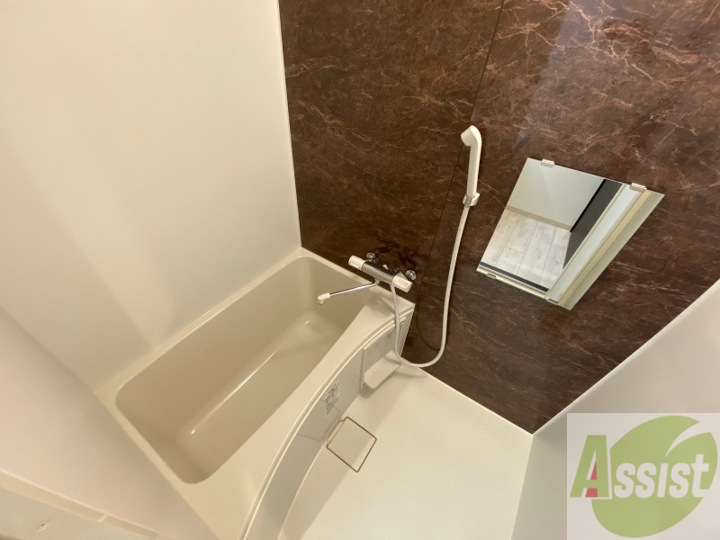 バス・シャワールーム　お風呂です！一日の疲れを癒してくださいね！